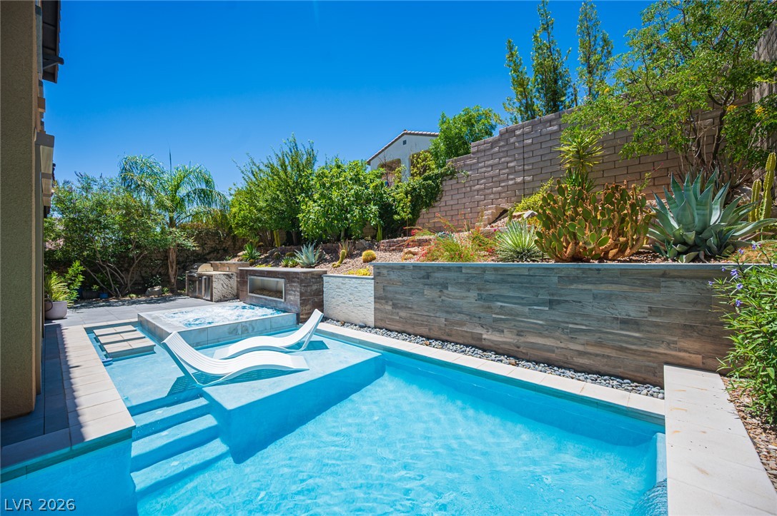 437 Beautiful Hill Court Property Photo 7