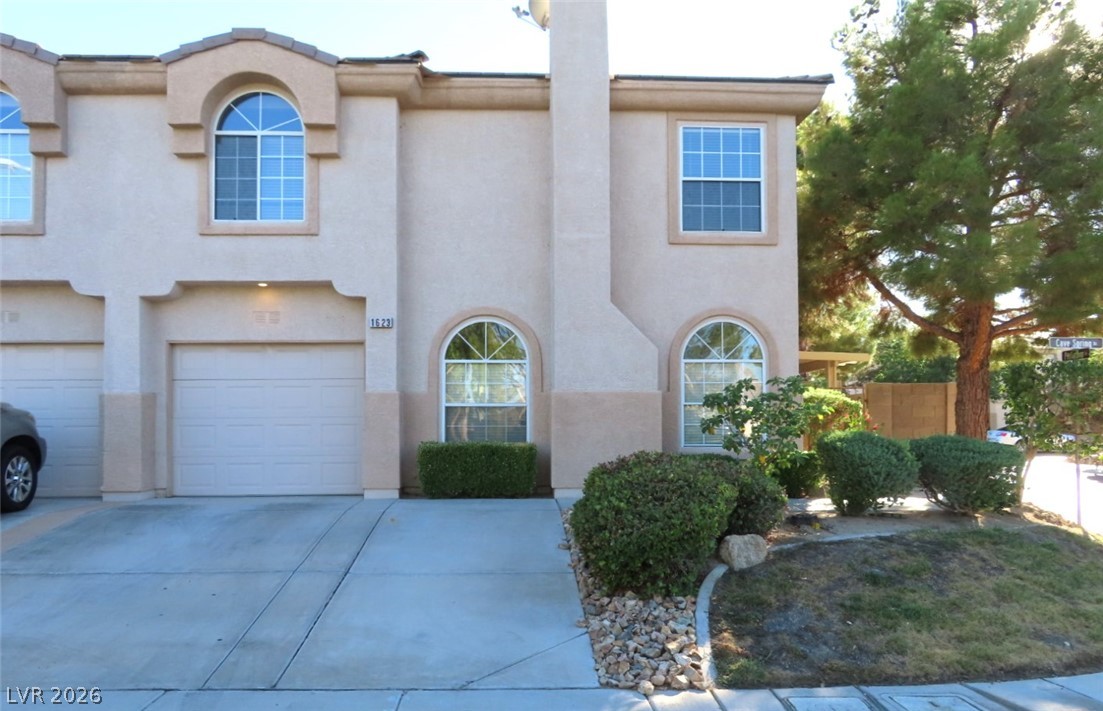 1623 Cave Spring Drive Property Photo 3