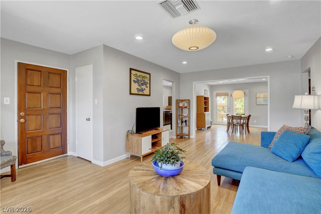1349 Douglas Drive Property Photo 12