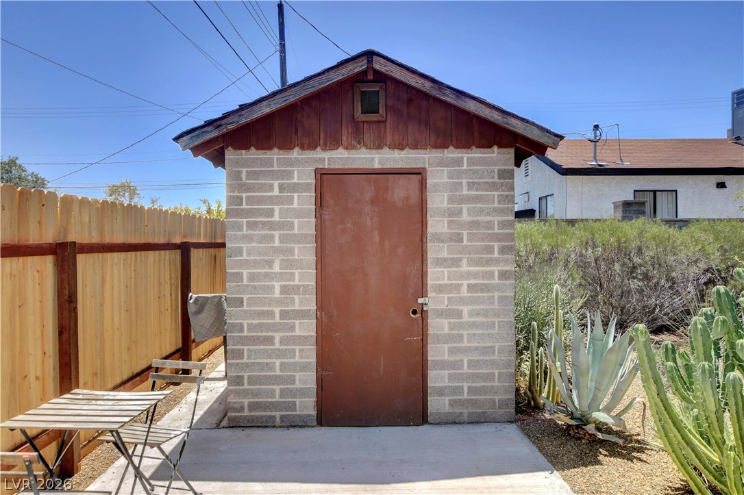 1349 Douglas Drive Property Photo 45