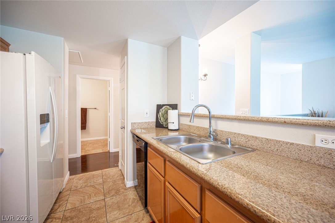 7701 West Robindale Road 274 Property Photo 14