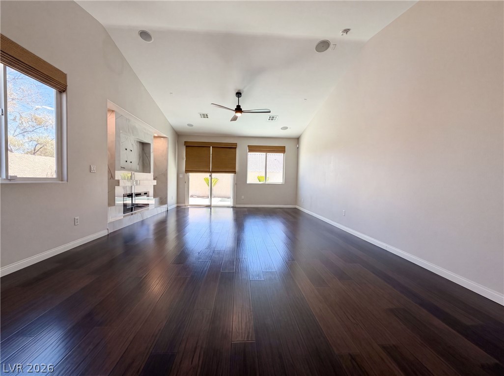 908 Baronet Drive Property Photo 3