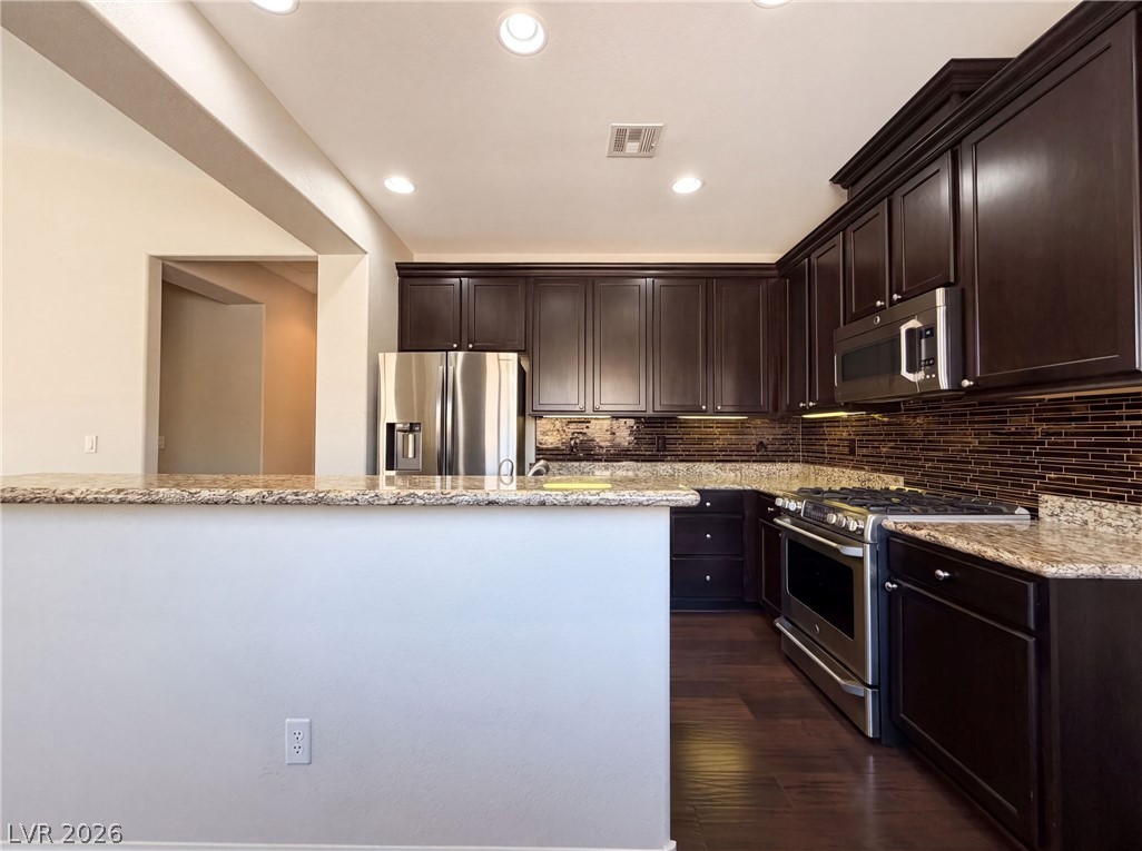 908 Baronet Drive Property Photo 6