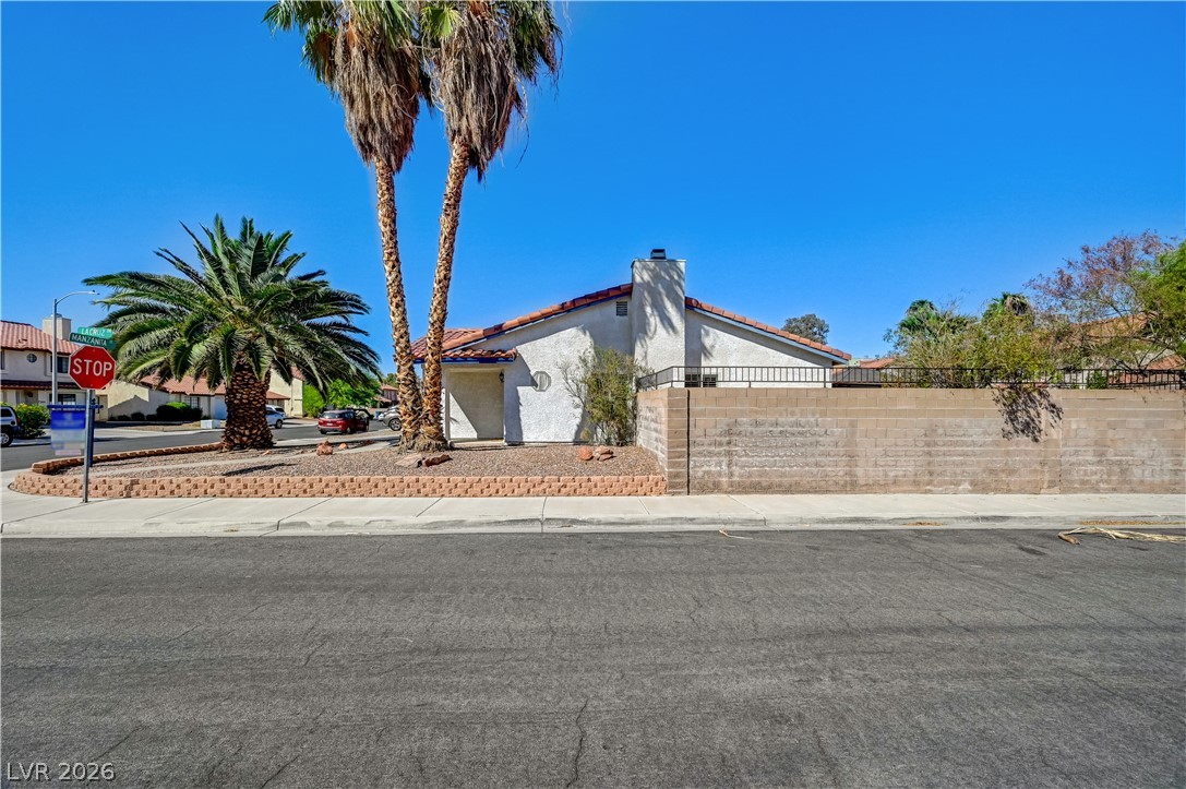 362 Manzanita Street Property Photo 5