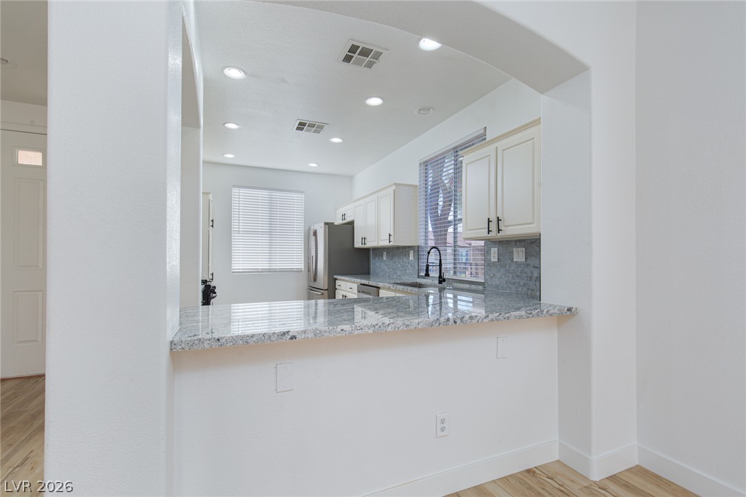 2414 Brockton Way Property Photo 10