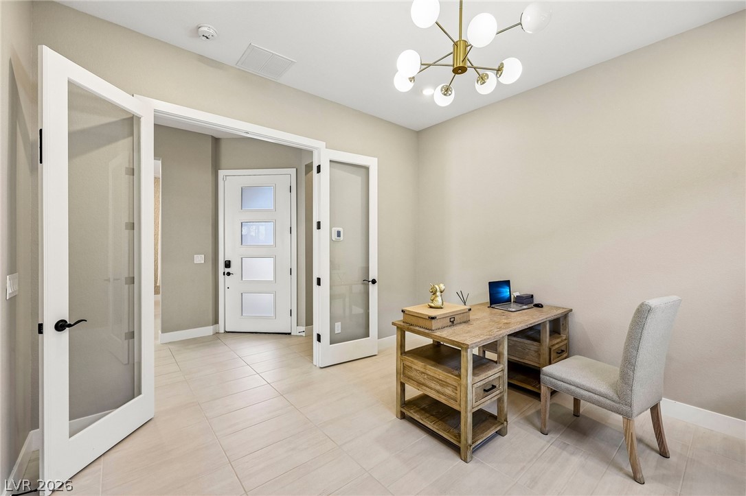 176 Harris Peak Street Property Photo 32