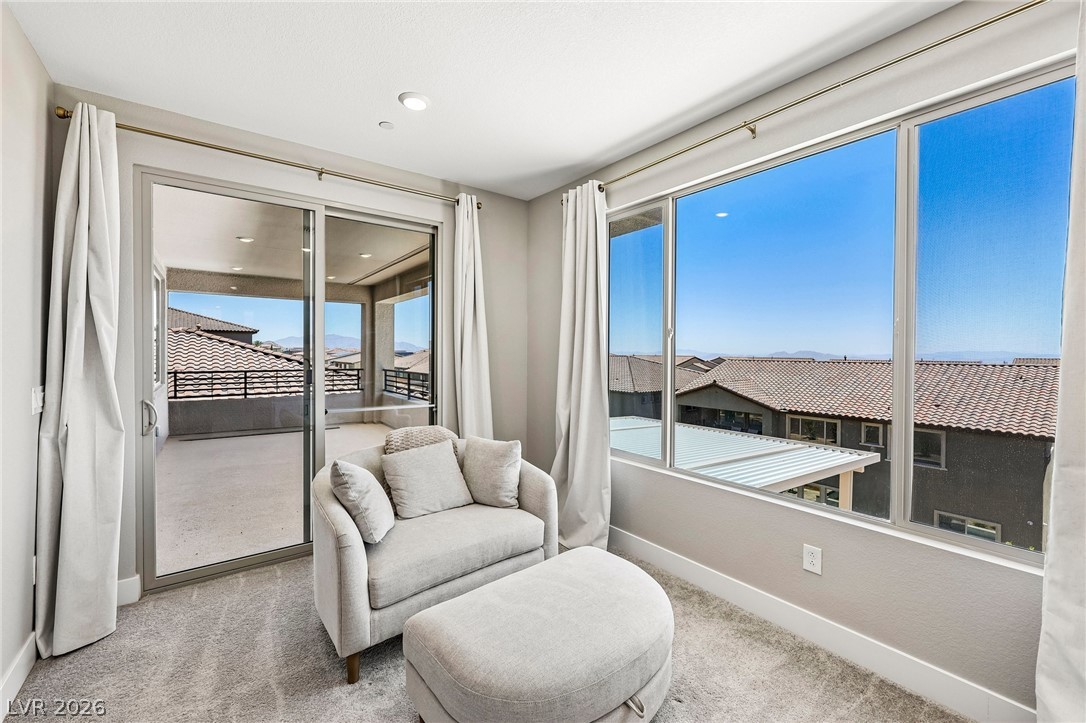 176 Harris Peak Street Property Photo 46