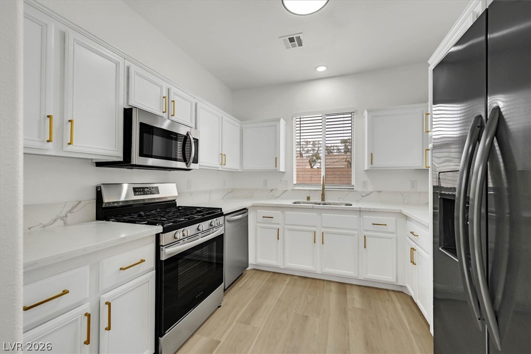 1480 Summer Glow Avenue Property Photo 2