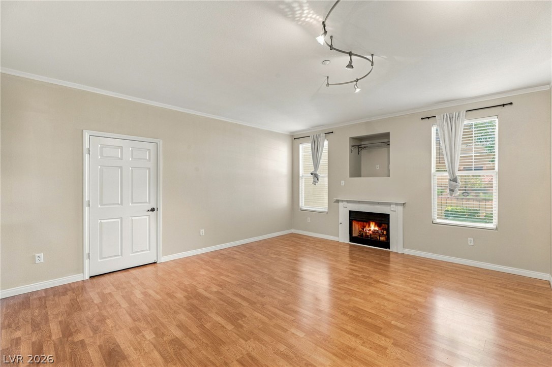 5855 Valley Drive 1080 Property Photo 4