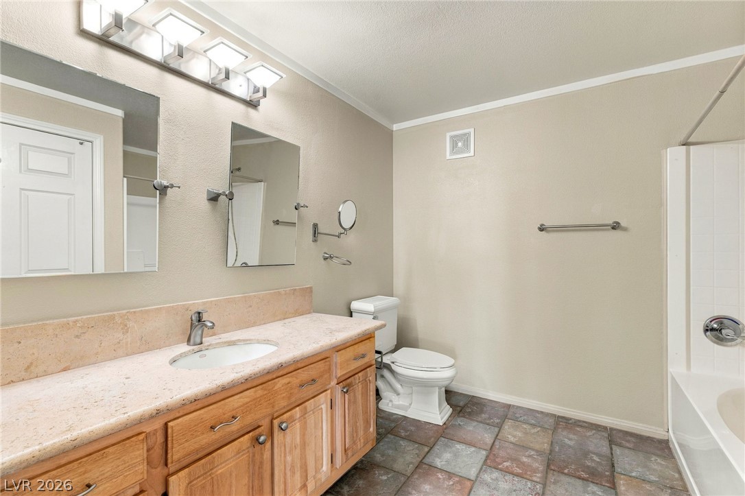 5855 Valley Drive 1080 Property Photo 25