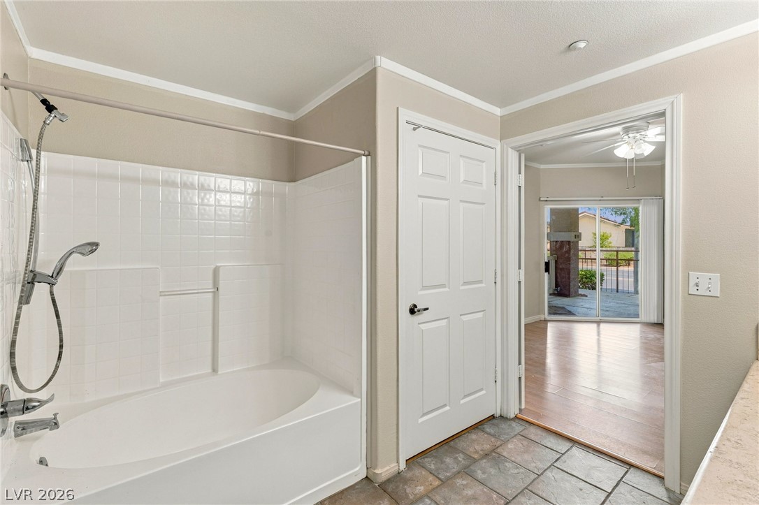5855 Valley Drive 1080 Property Photo 26