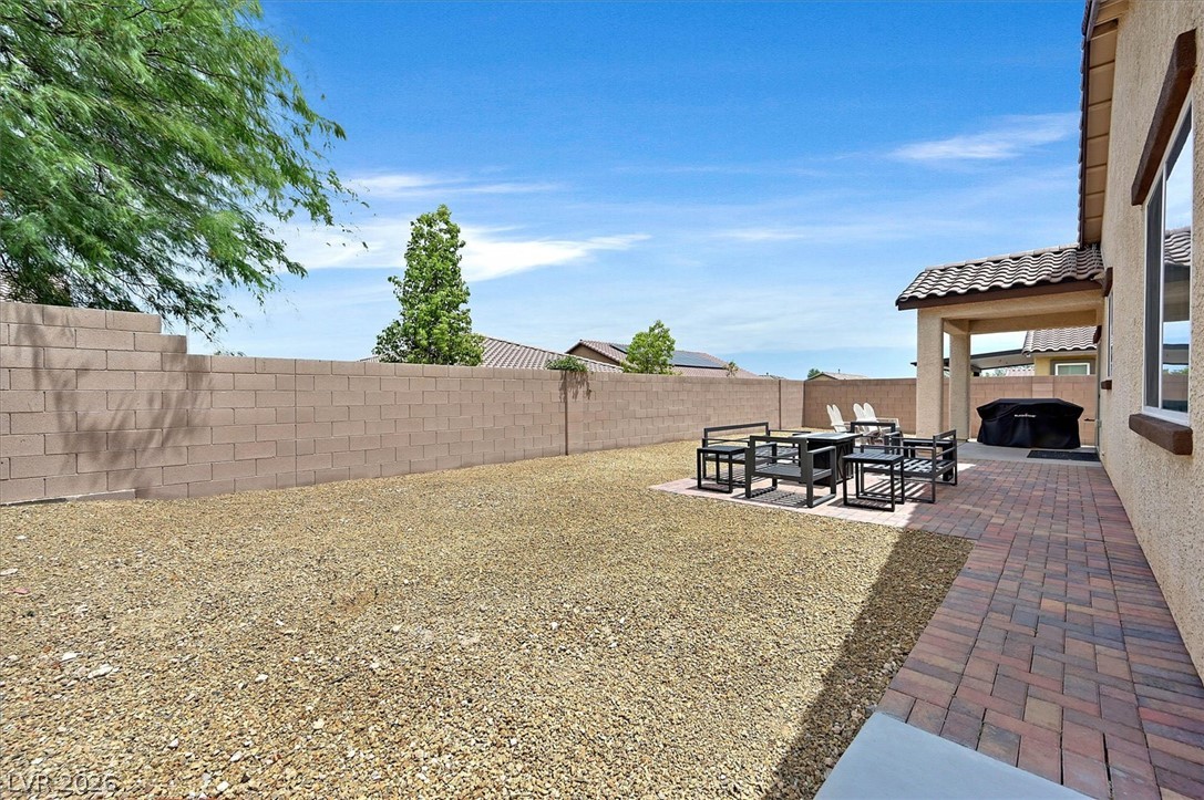 7526 Campbell Ranch Avenue Property Photo 24