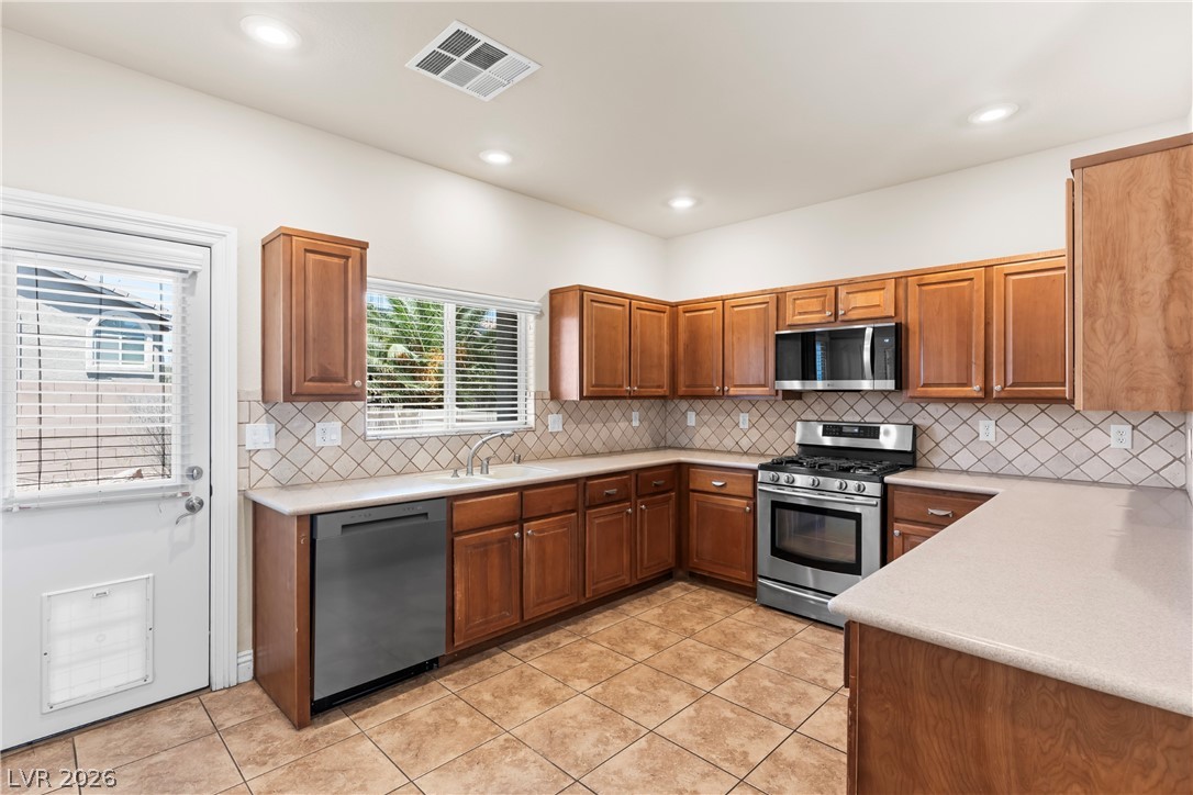 1348 Cedar Berry Court Property Photo 7