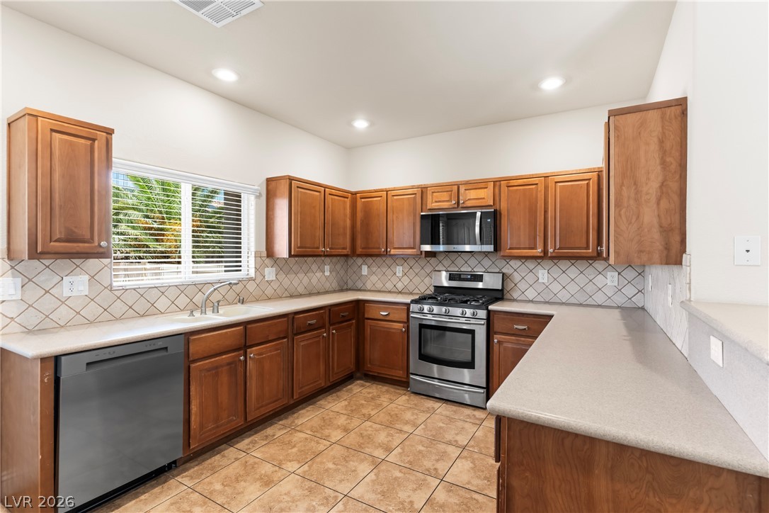 1348 Cedar Berry Court Property Photo 8