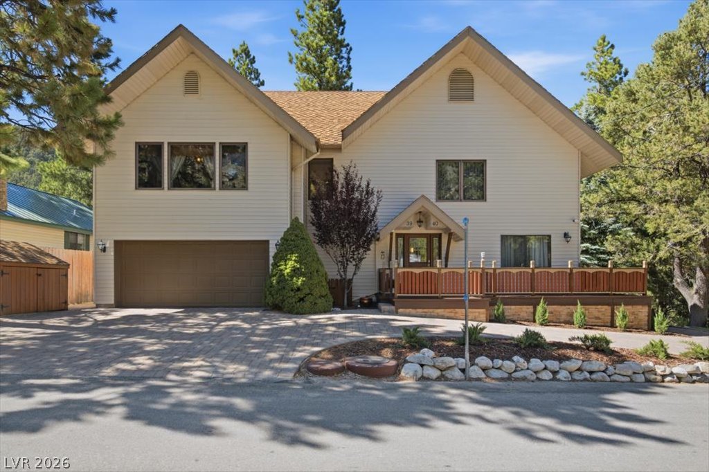 3940 White Fir Way Property Photo 2