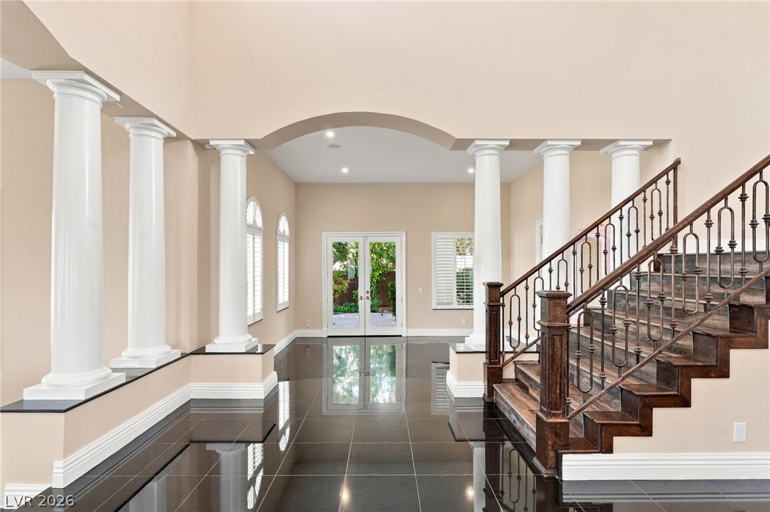 7 Rue Promenade Way Property Photo 23