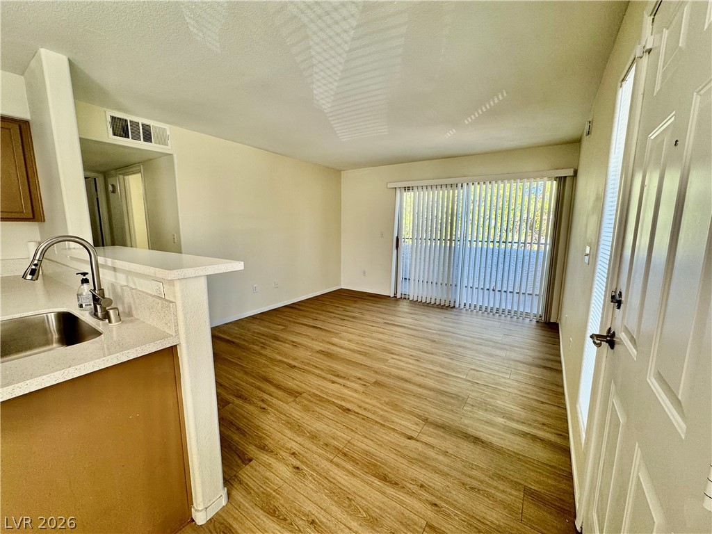 3060 Casey Drive 204 Property Photo 3