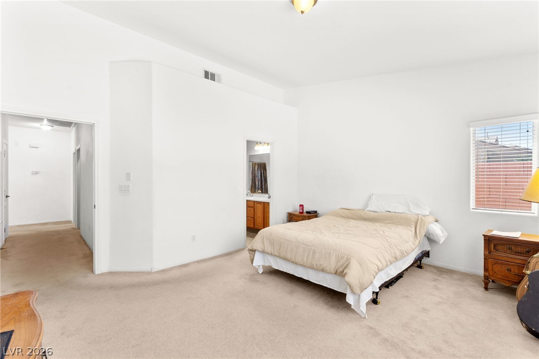 324 Sharp Edge Avenue Property Photo 4