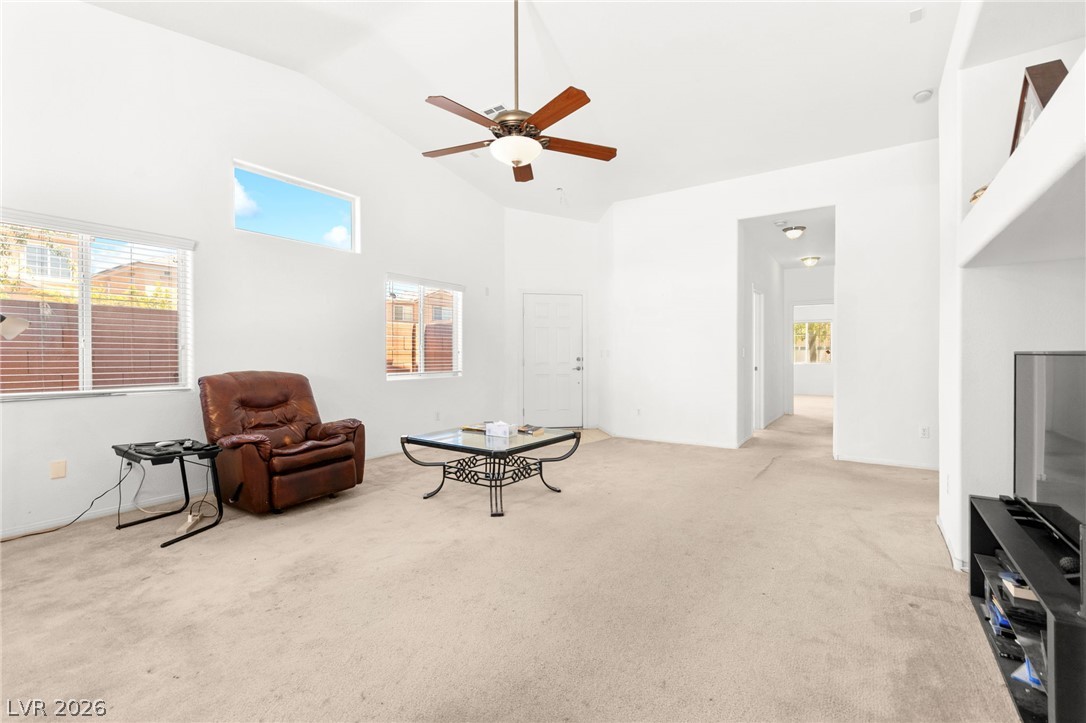 324 Sharp Edge Avenue Property Photo 10