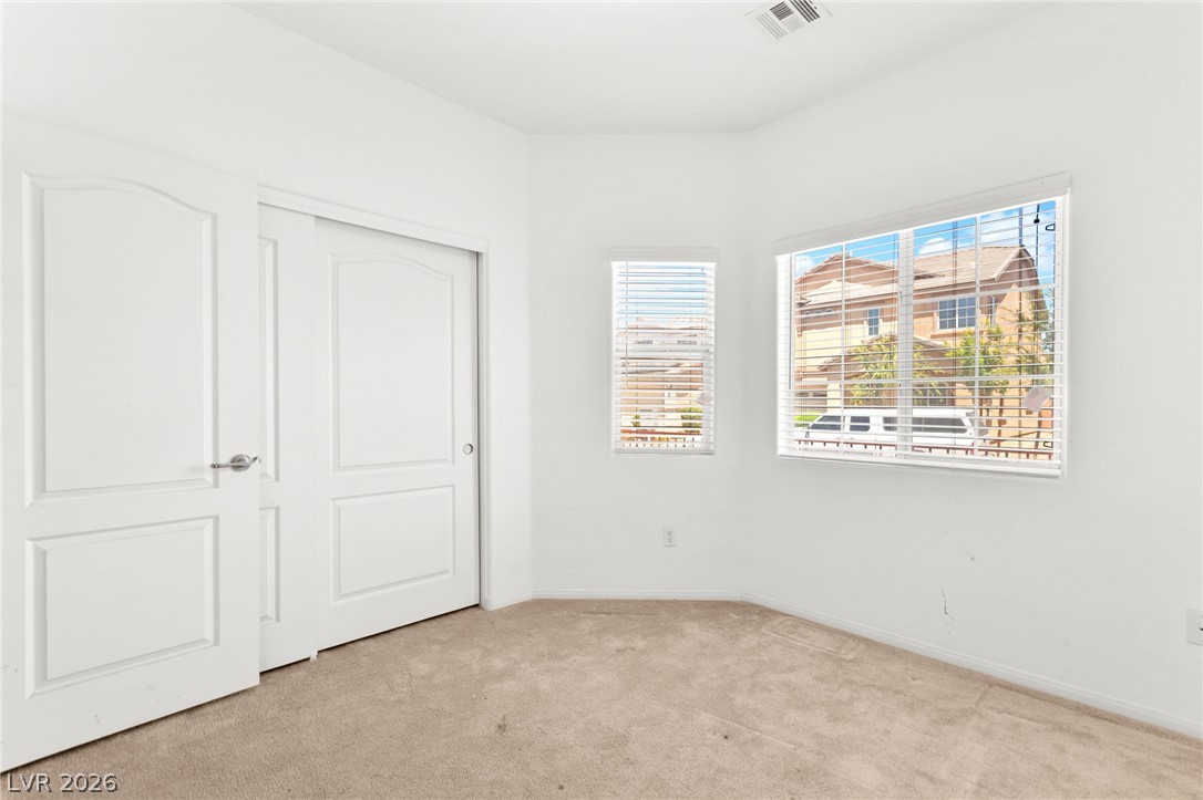 324 Sharp Edge Avenue Property Photo 28