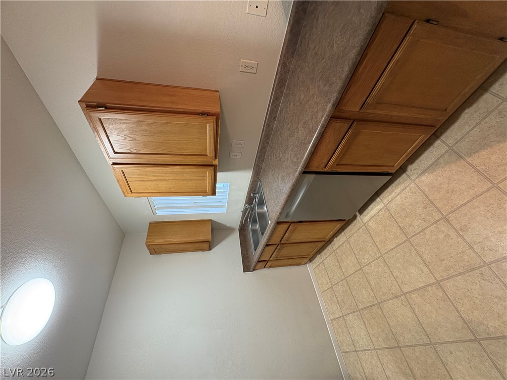 7255 West Sunset Road 2023 Property Photo 8