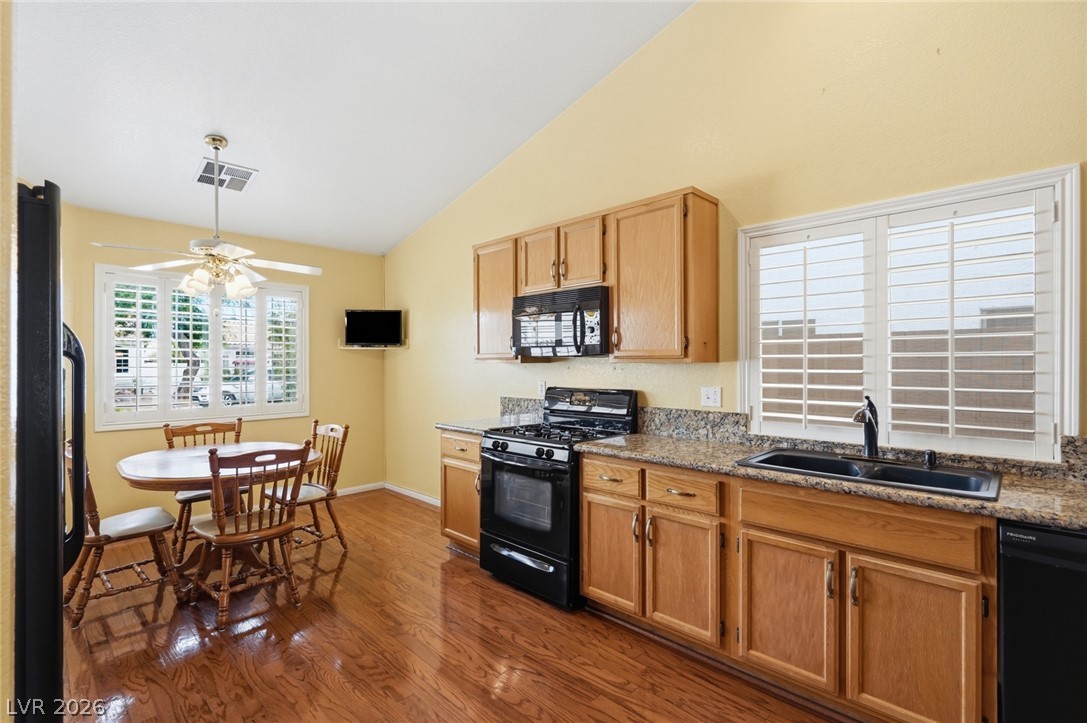 5505 Red Sun Drive Property Photo 11
