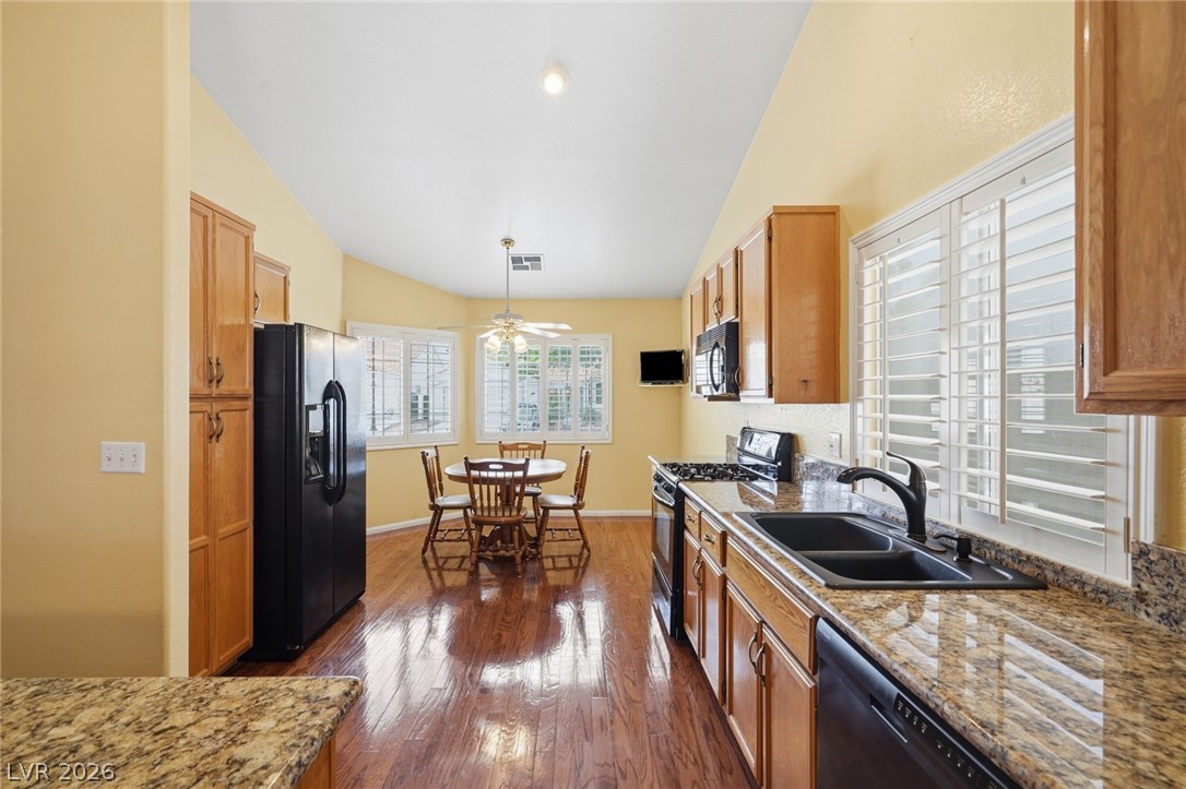 5505 Red Sun Drive Property Photo 12