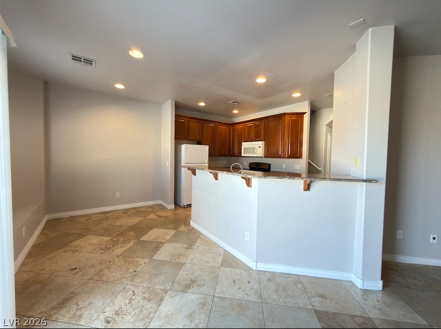 215 Animated Court Property Photo 7
