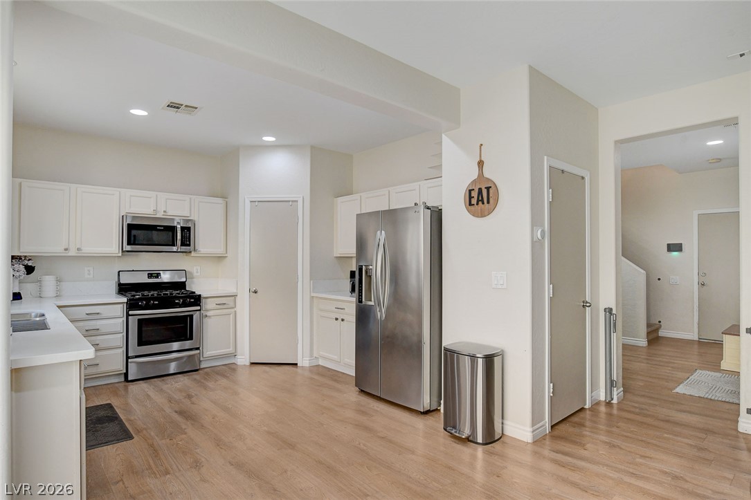 2672 Strichen Avenue Property Photo 14