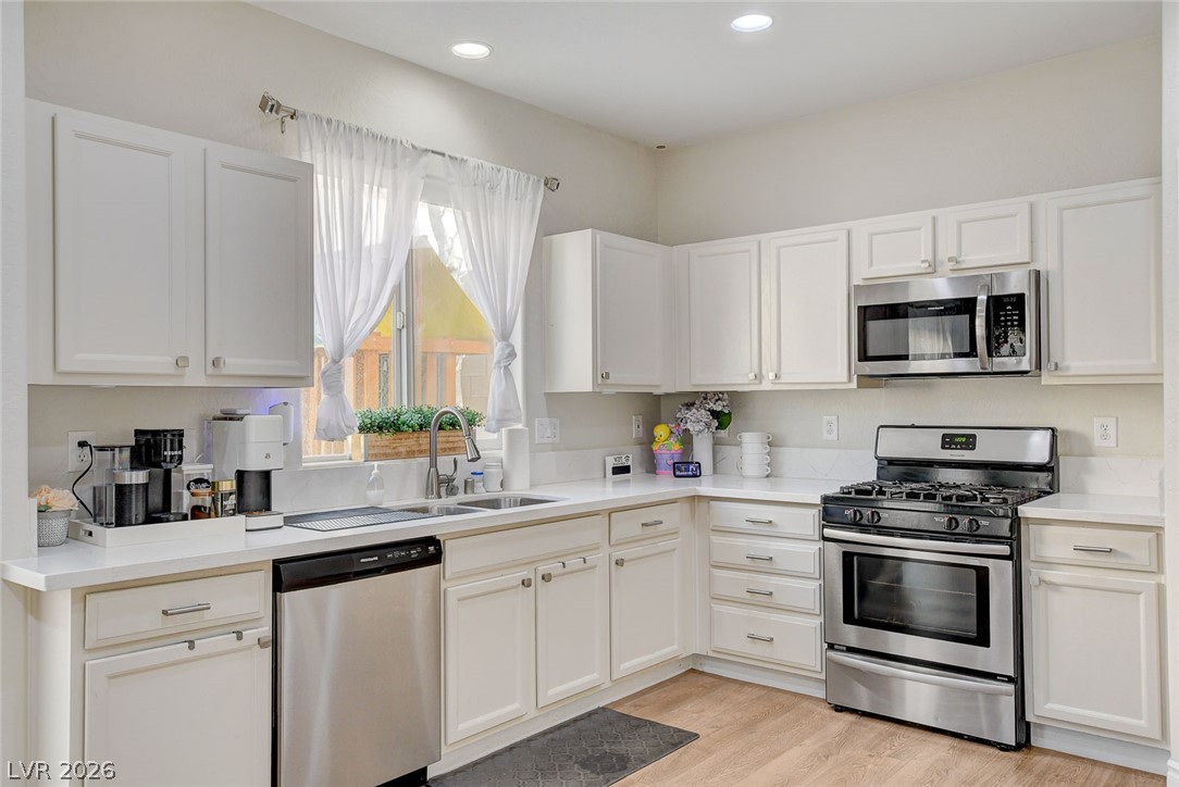 2672 Strichen Avenue Property Photo 15
