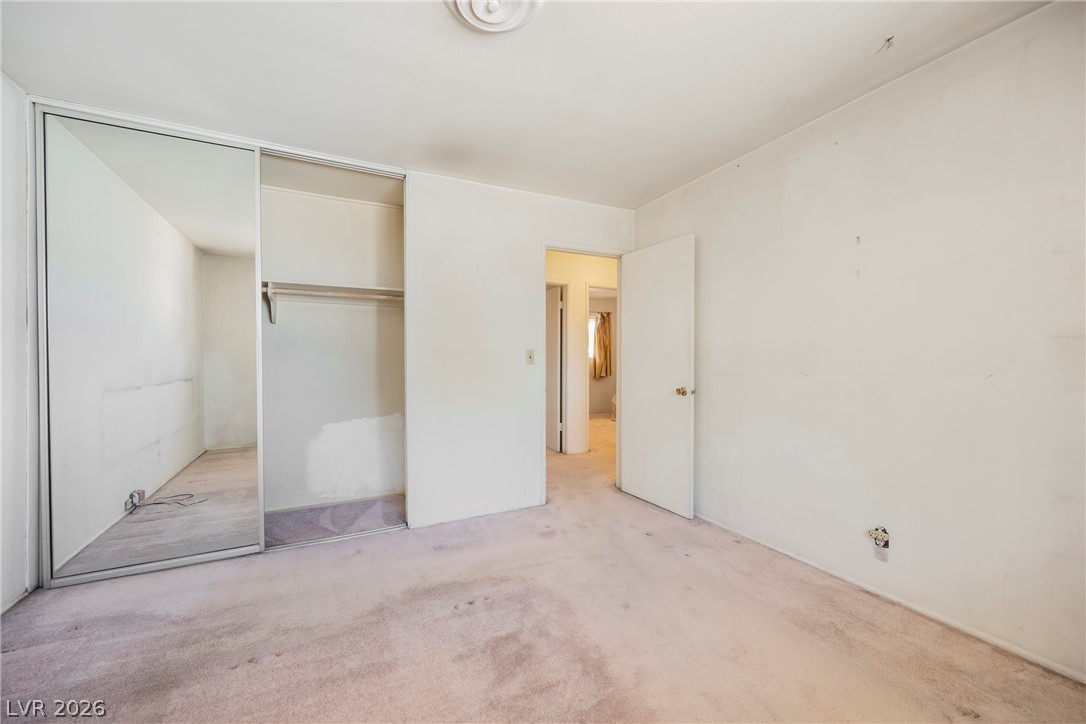 5820 Carmen Boulevard Property Photo 34