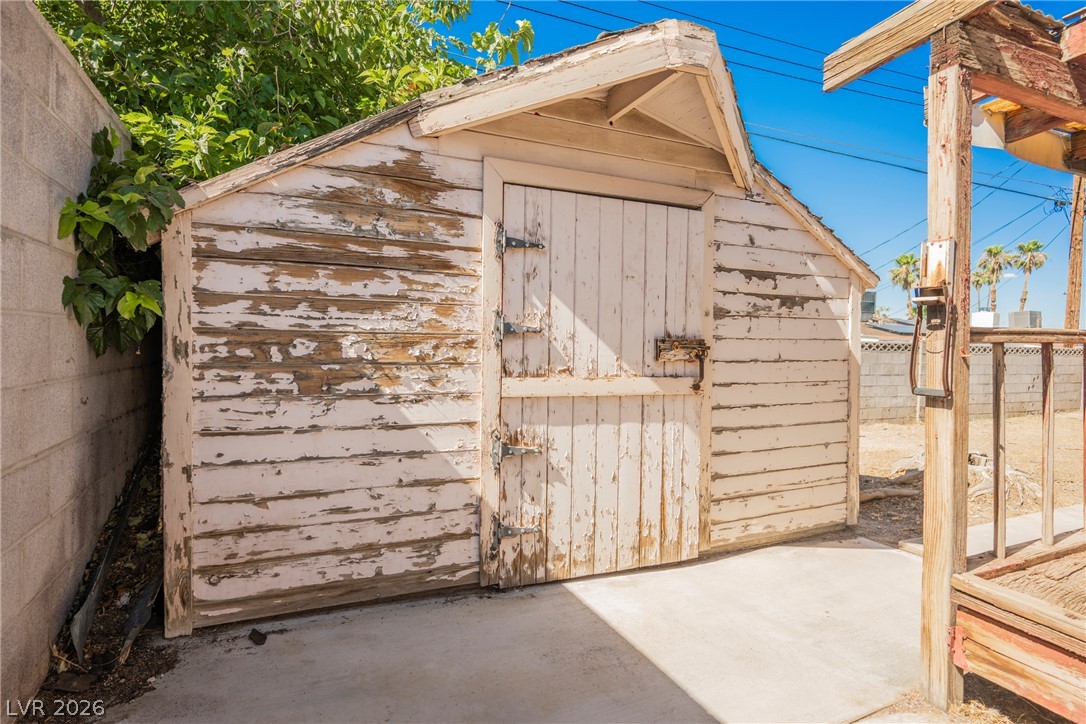 5820 Carmen Boulevard Property Photo 74