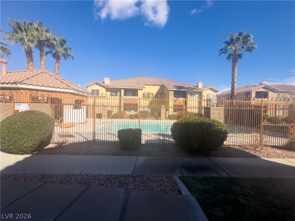 1050 East Cactus Avenue 1074 Property Photo 12
