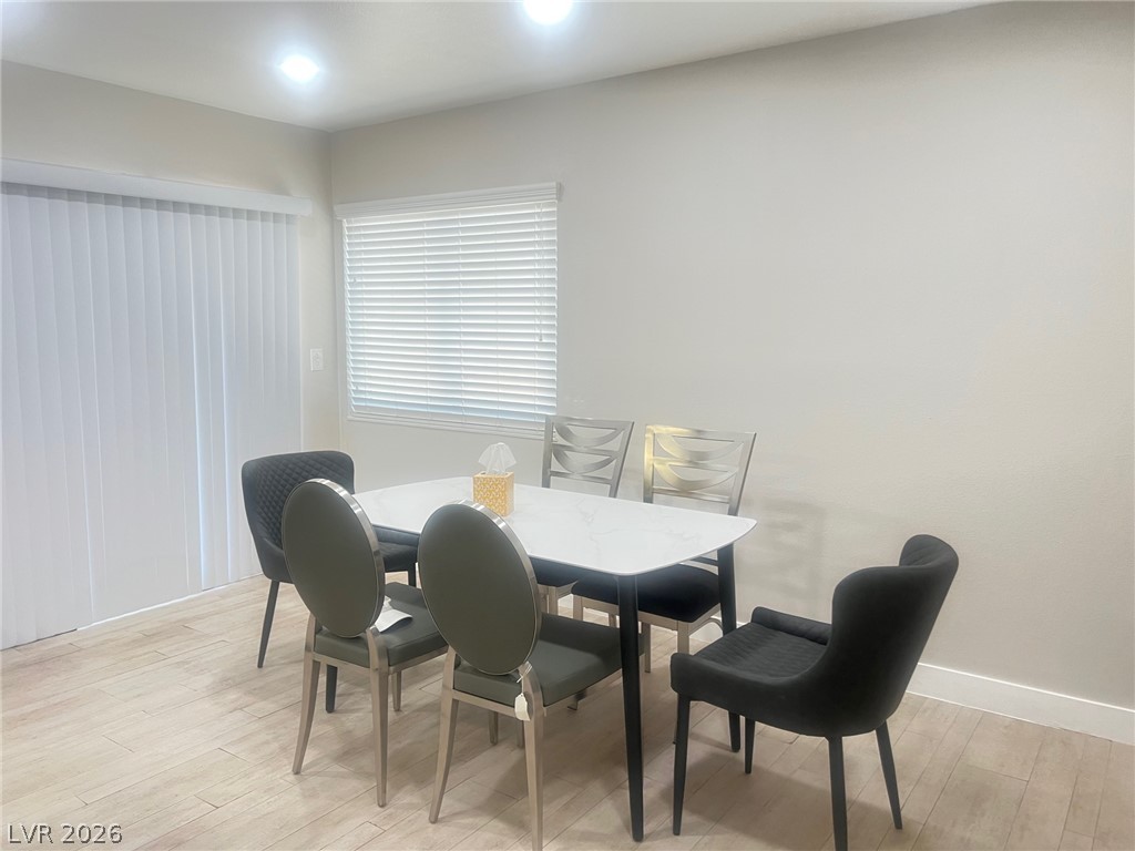 4194 Greenpoint Street Property Photo 10