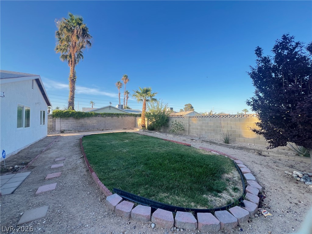 4194 Greenpoint Street Property Photo 22