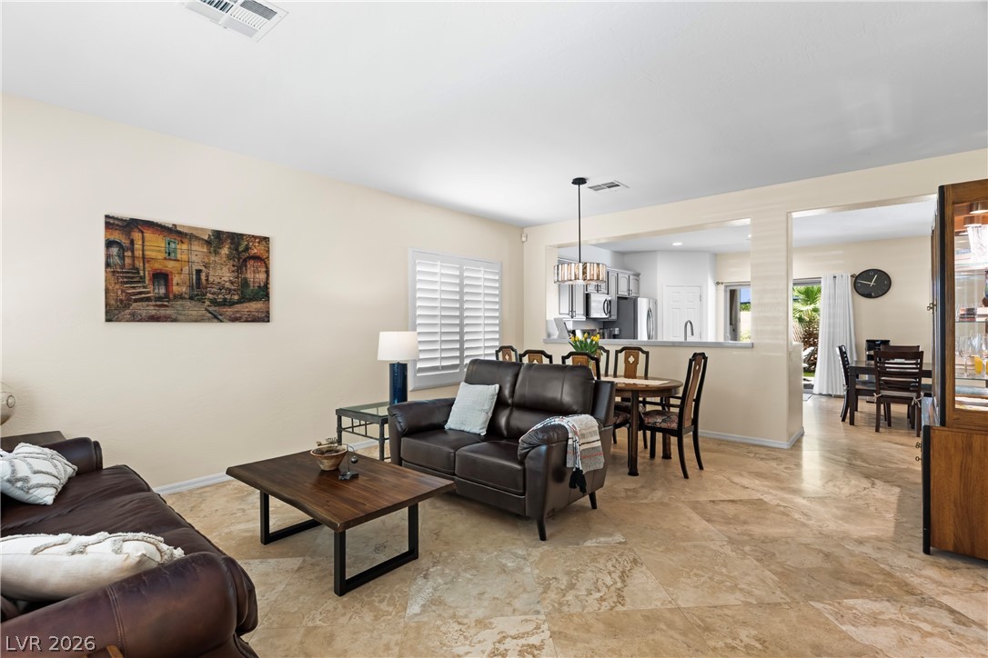 28 Gentilly Lace Avenue Property Photo 3