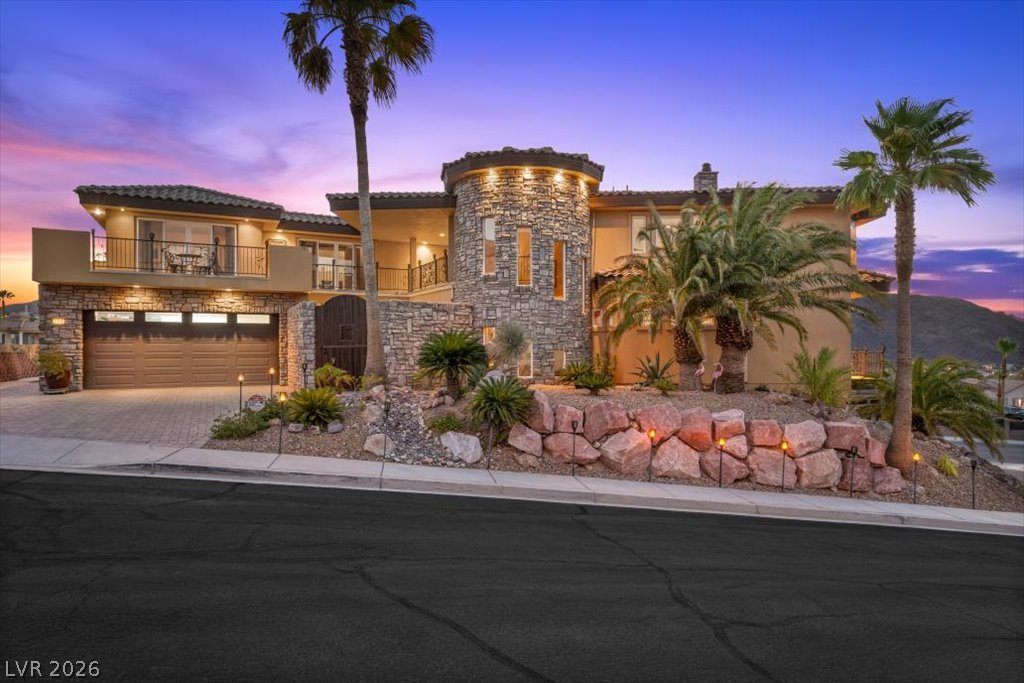 119 Caperna Court Property Photo 4