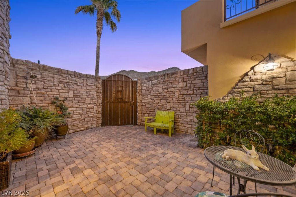 119 Caperna Court Property Photo 18