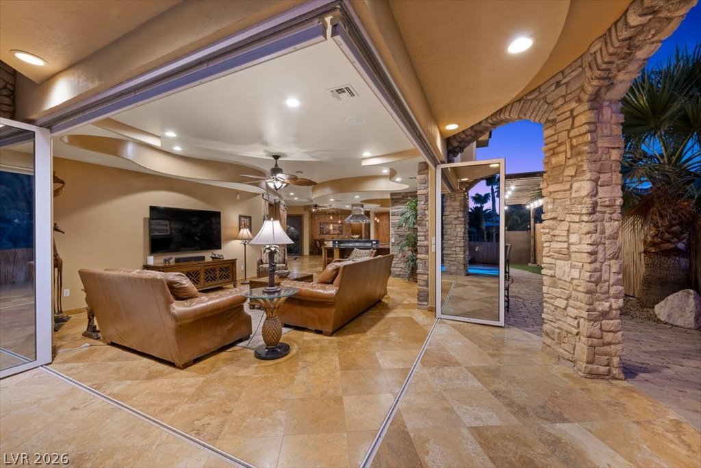 119 Caperna Court Property Photo 20