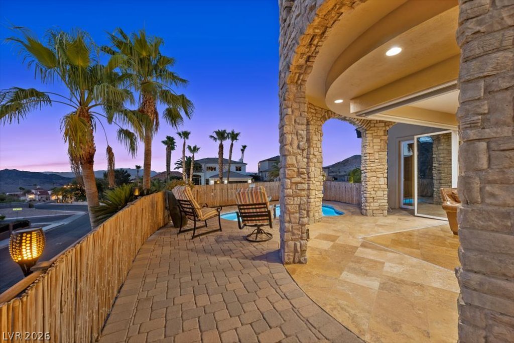 119 Caperna Court Property Photo 24