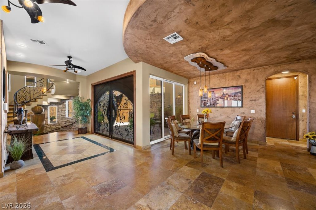 119 Caperna Court Property Photo 32