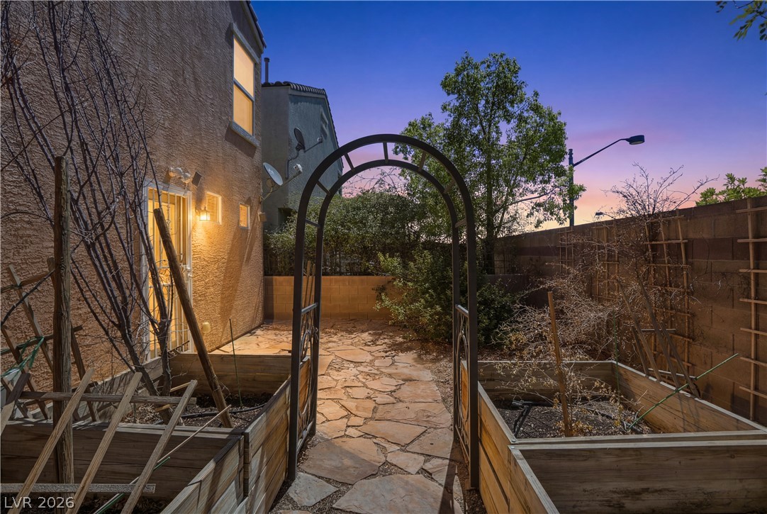 9009 Becoming Court Property Photo 33