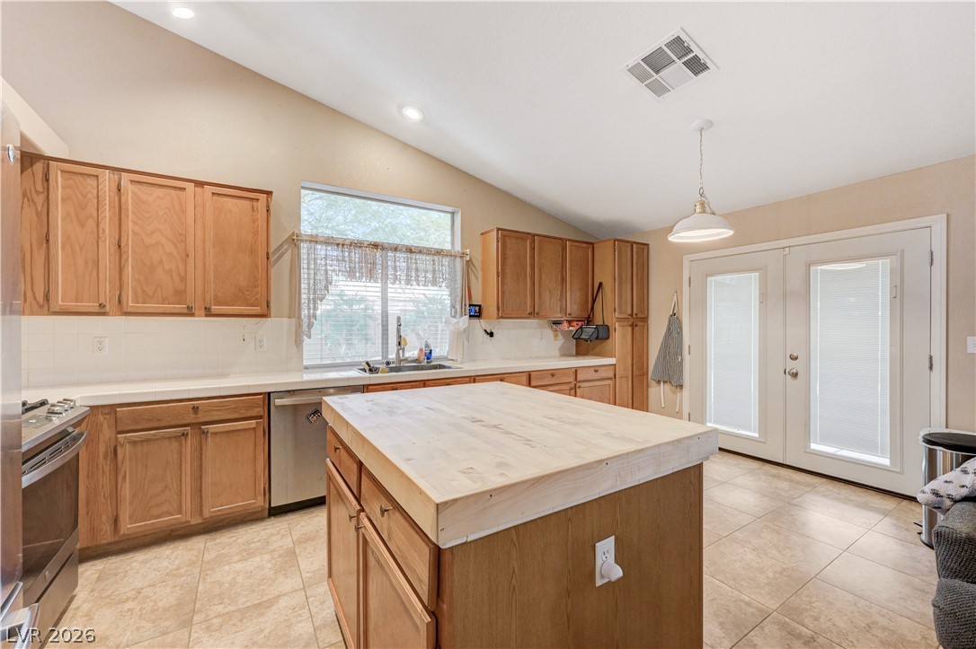 6156 Osaka Court Property Photo 10
