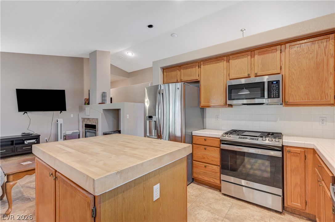 6156 Osaka Court Property Photo 14
