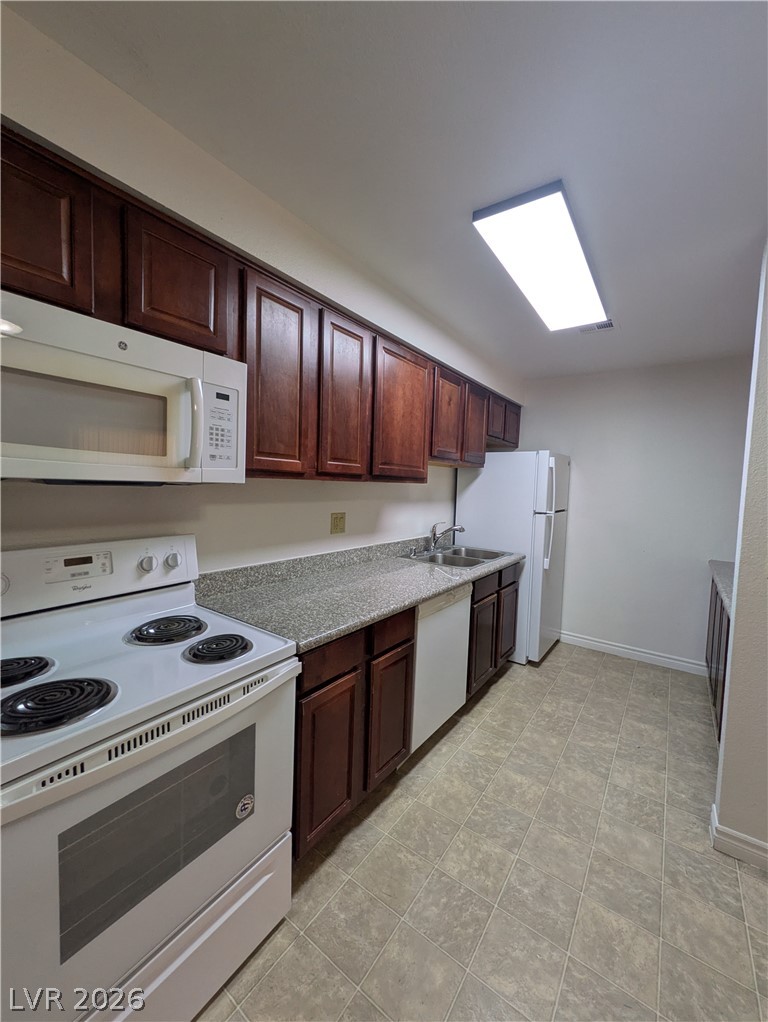 5321 River Glen Drive 236 Property Photo 6