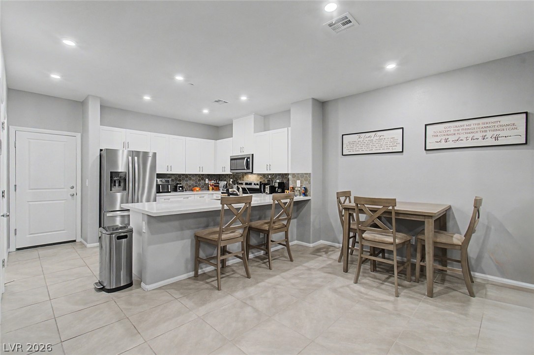 6740 Nimbus Avenue Property Photo 2
