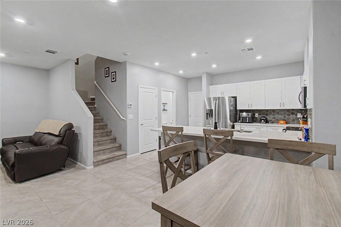 6740 Nimbus Avenue Property Photo 3