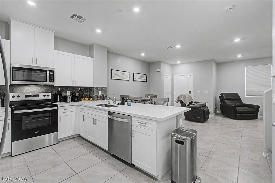 6740 Nimbus Avenue Property Photo 6