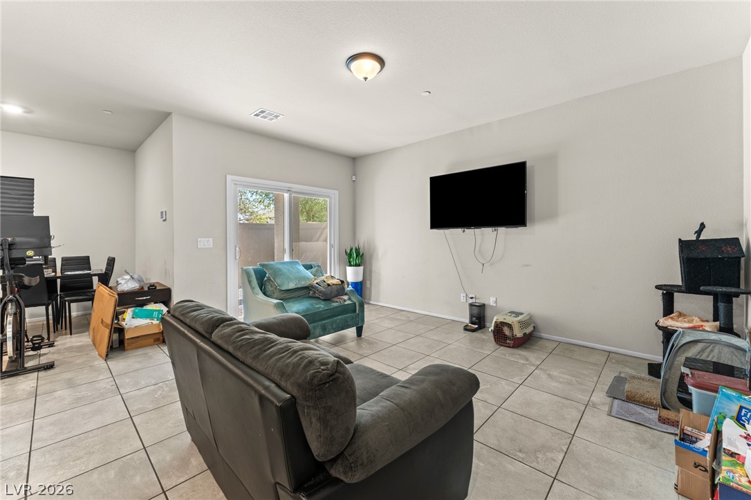 7433 Onyx Star Street Property Photo 8