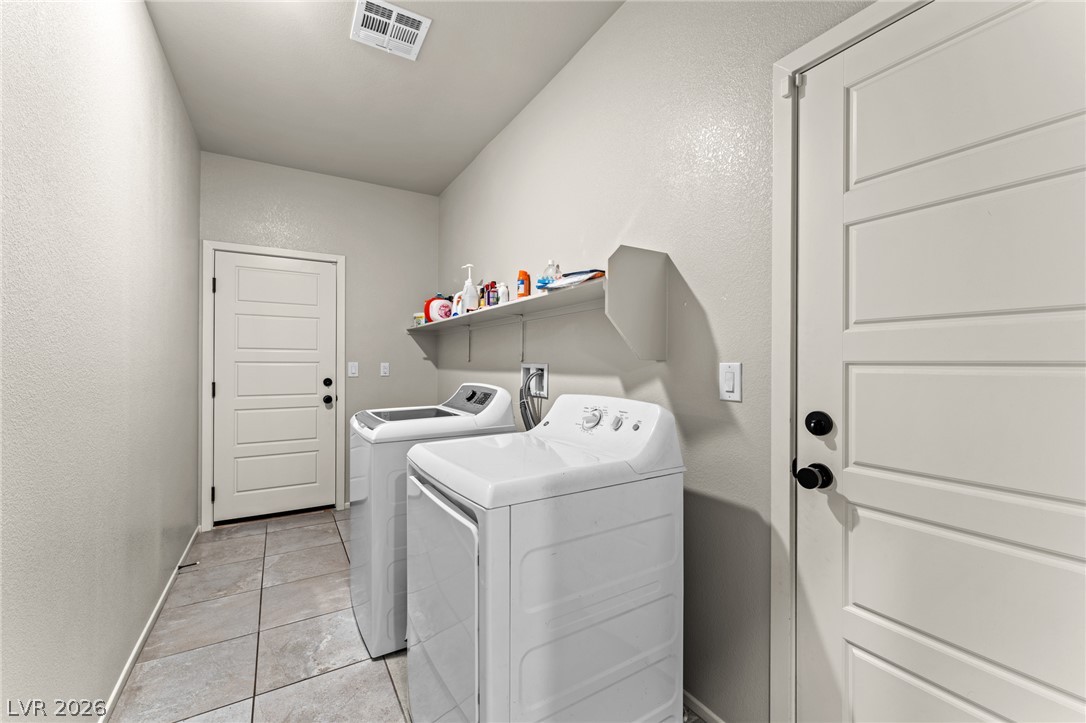 7433 Onyx Star Street Property Photo 10